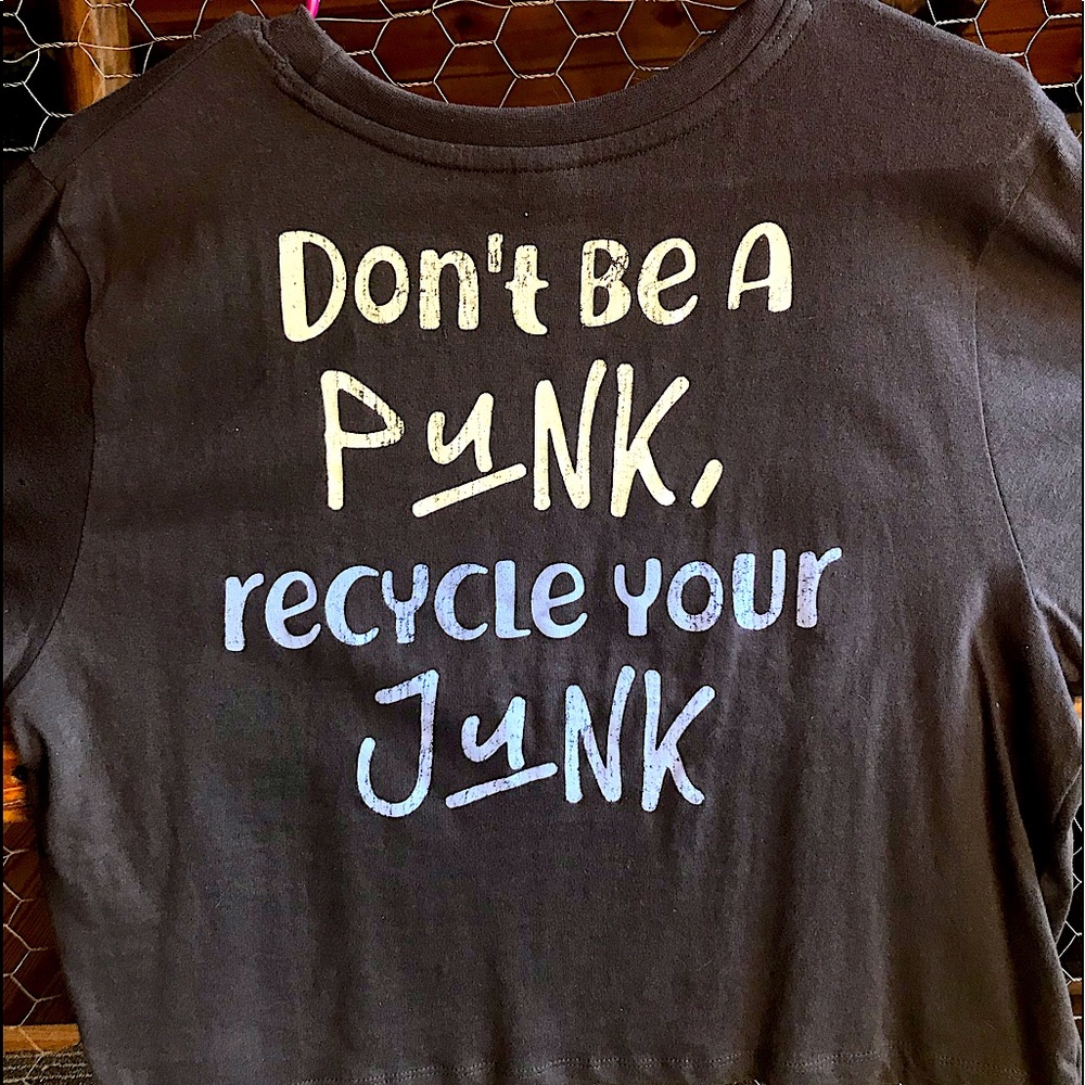Recycle Threads, Large, cropped tee - Picture 2 of 4